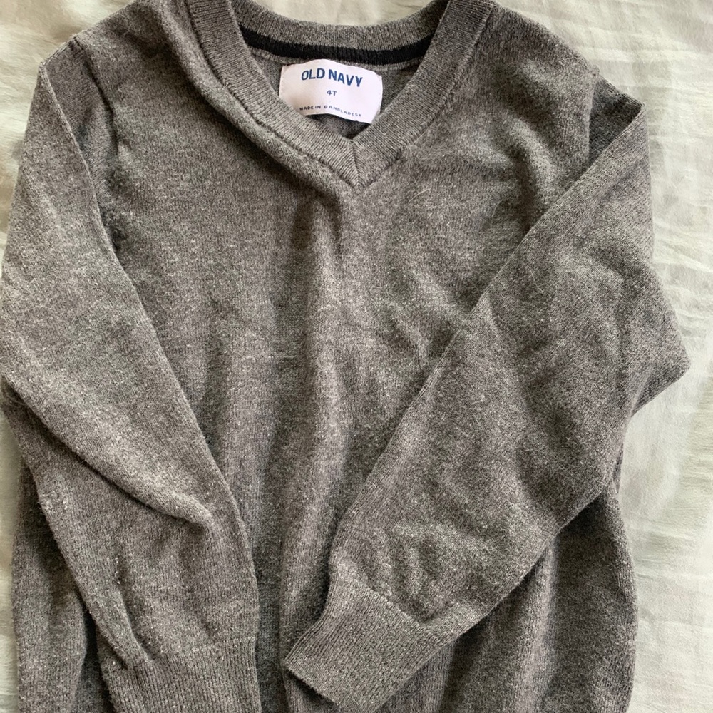4t v neck sweater